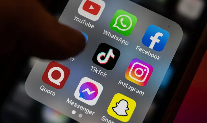 Instagram/TikTok爆款密码：用社媒分析工具解码算法